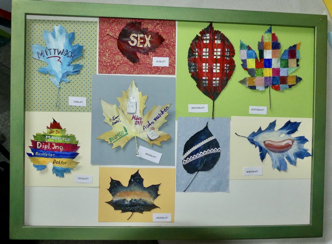 Neue Serie Blätter...., das Dunkleblaue ist ein Spitzenblatt...